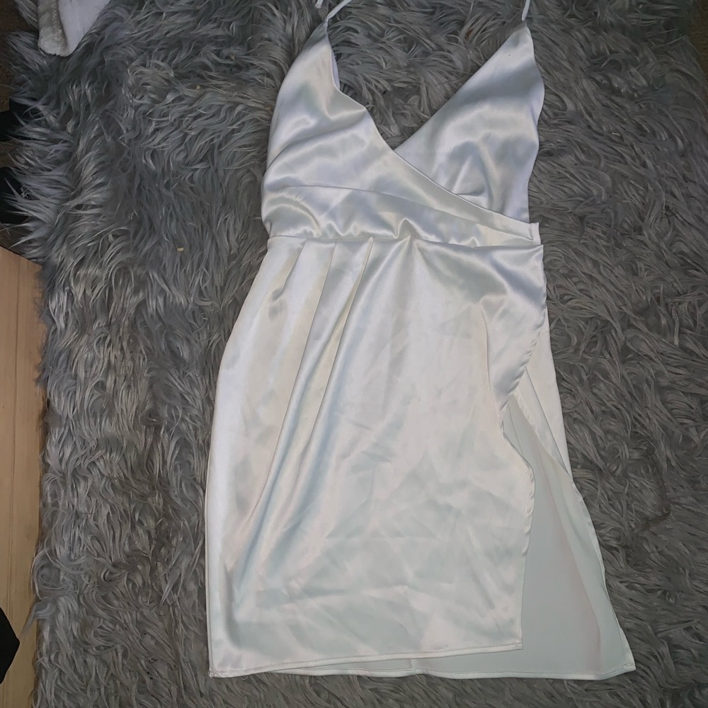 SATIN WHITE MINI DRESS